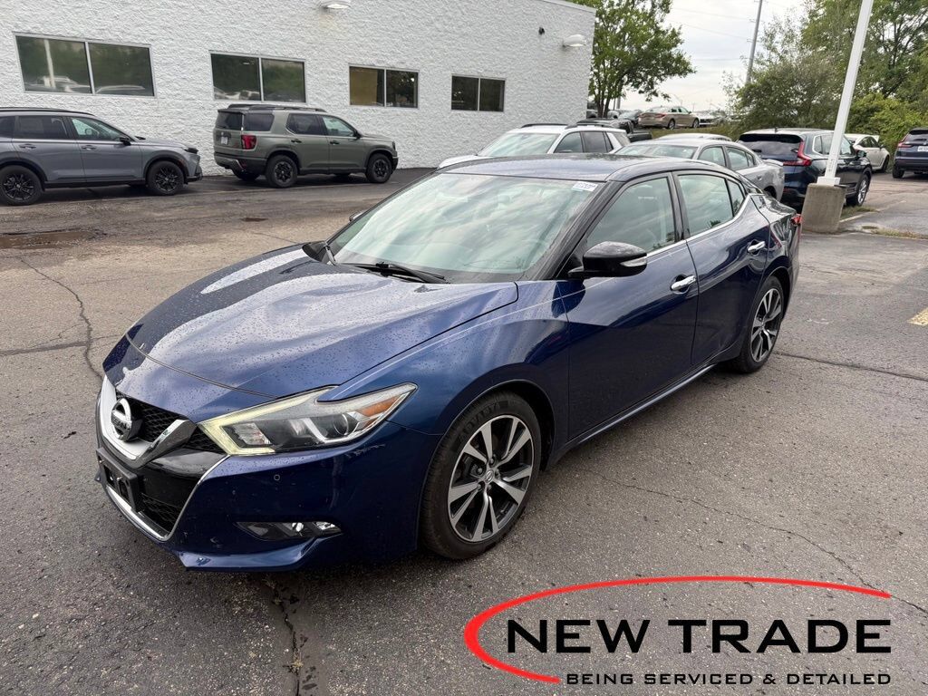 2017 NISSAN Maxima