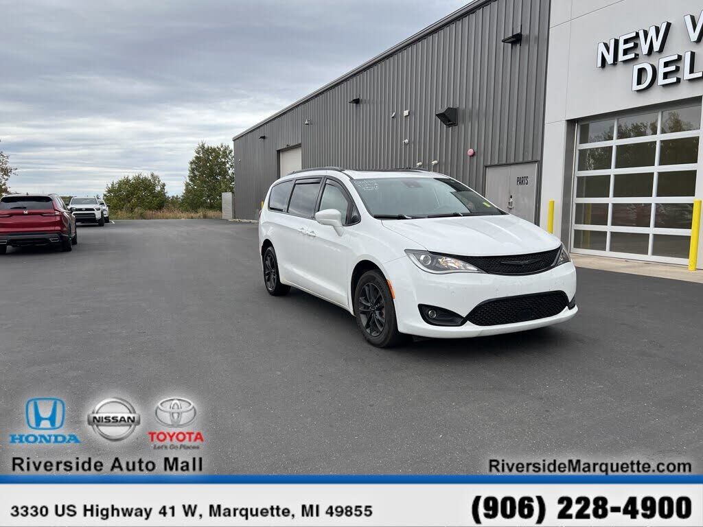 2020 CHRYSLER Pacifica