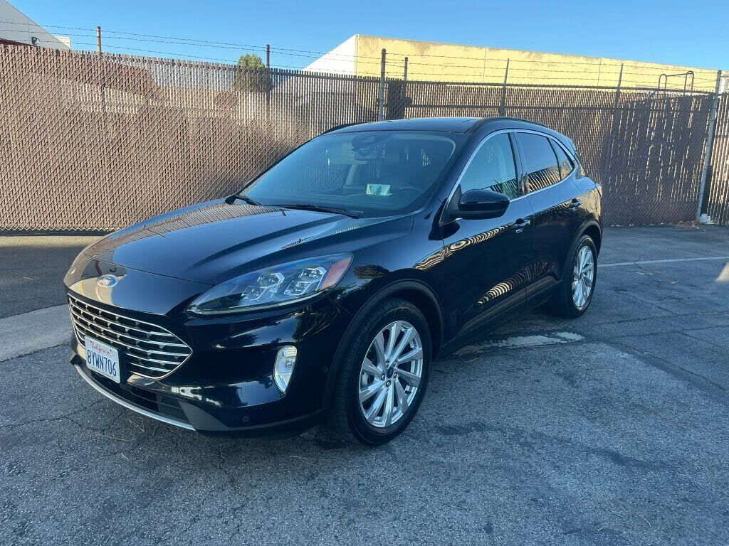 2021 FORD Escape