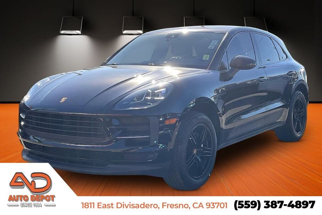 2019 PORSCHE Macan