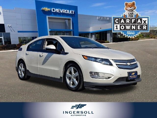 2013 CHEVROLET Volt