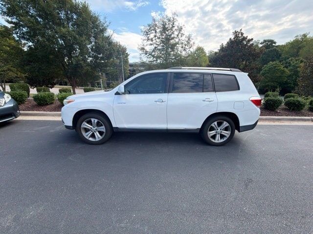 2011 TOYOTA Highlander