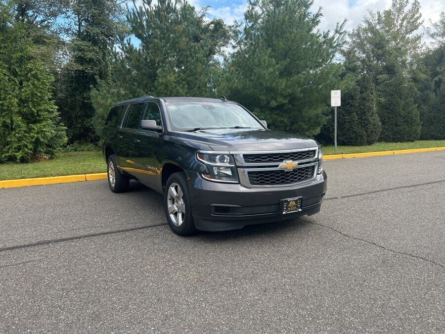 2016 CHEVROLET Suburban