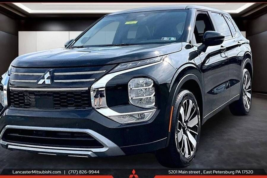 2026 MITSUBISHI Outlander