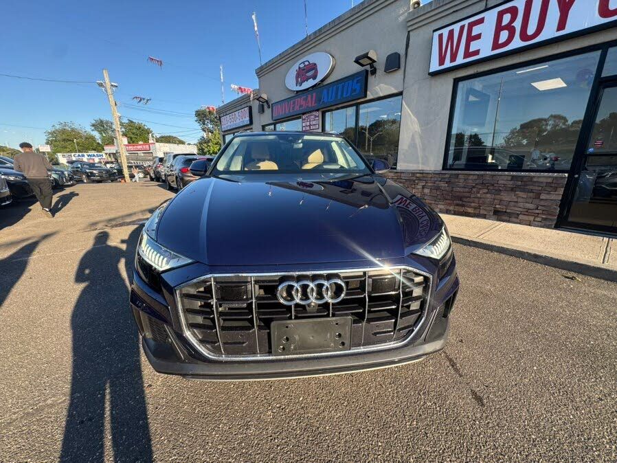 2022 AUDI Q8