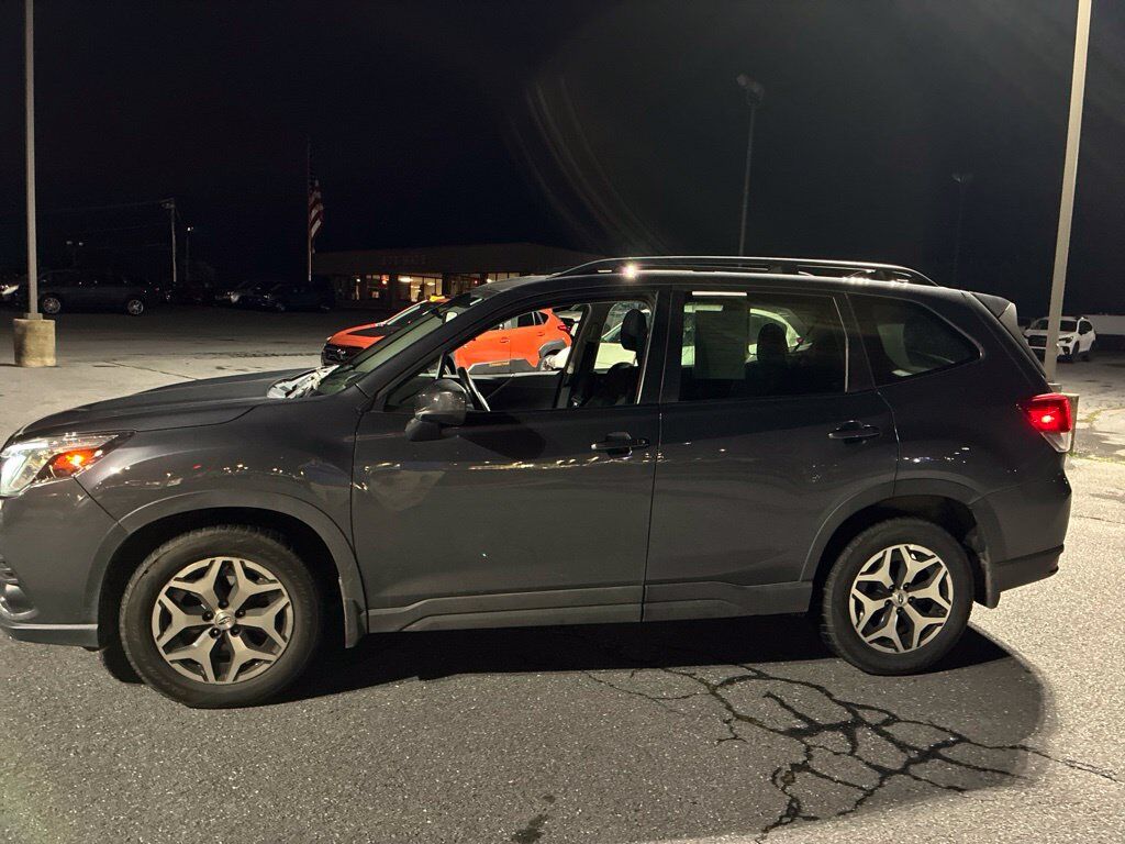 2024 SUBARU Forester