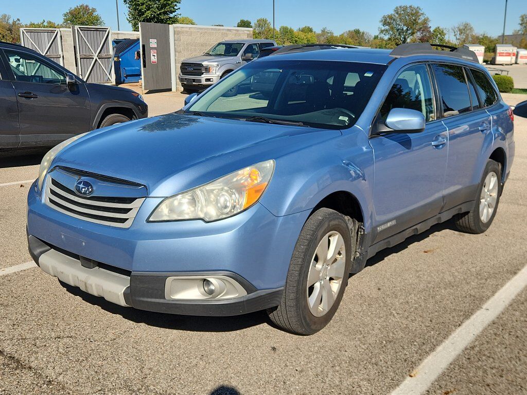 2010 SUBARU Outback