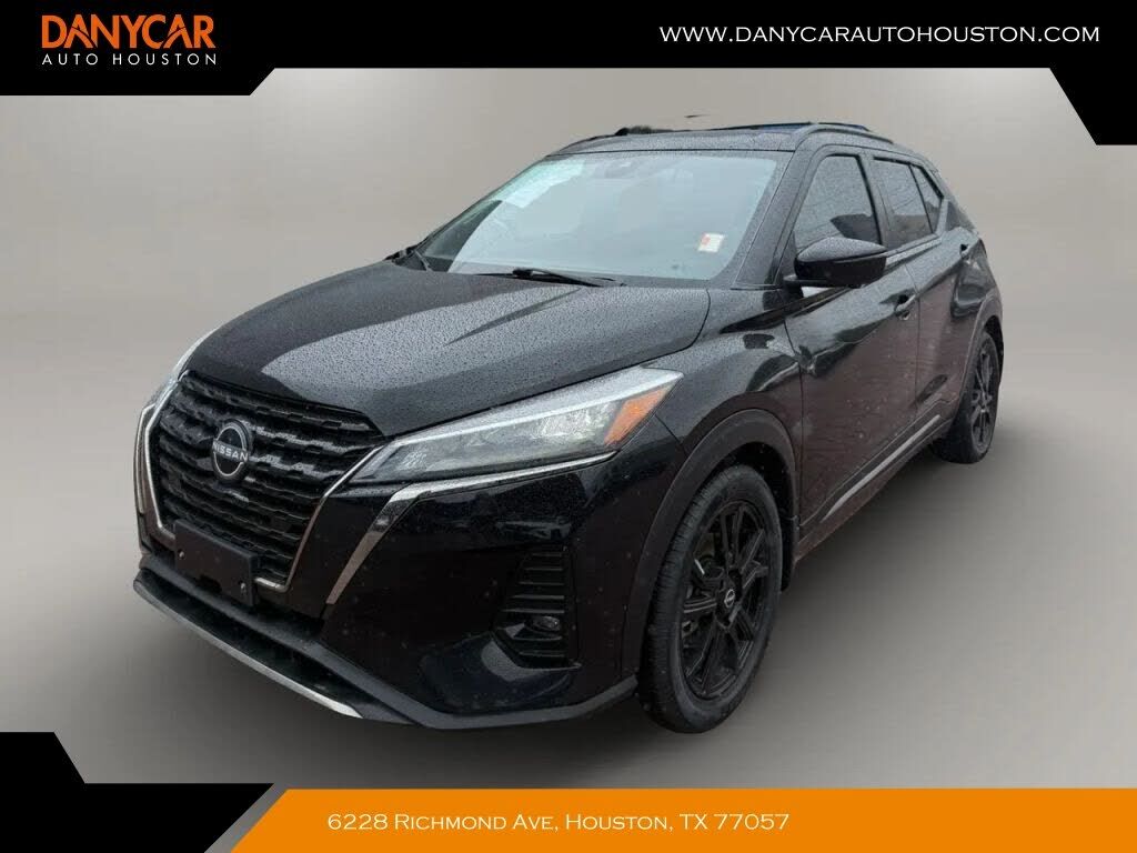 2024 NISSAN Kicks