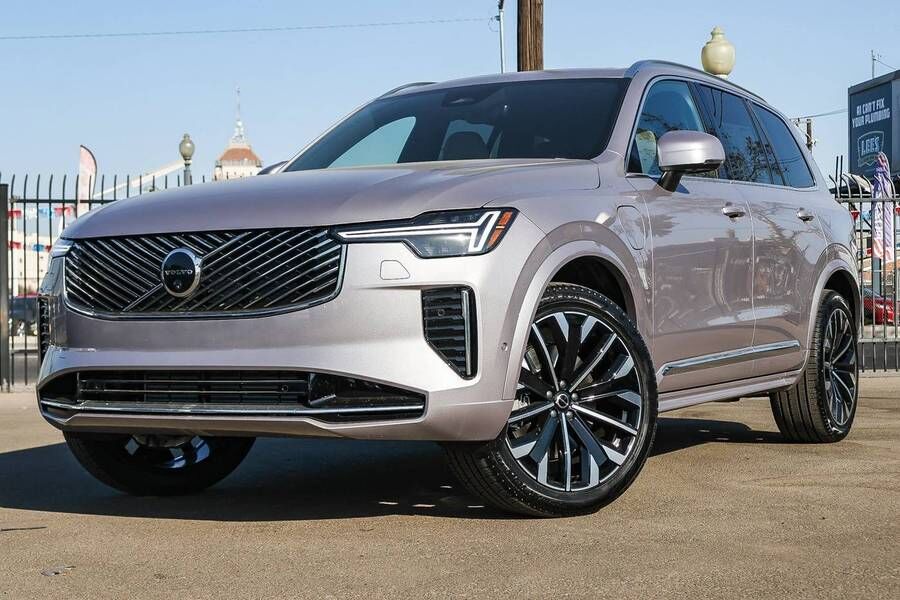 2026 VOLVO XC90