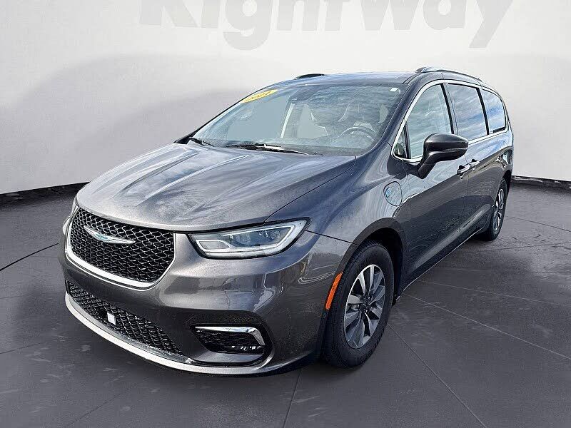 2021 CHRYSLER Pacifica