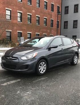 2012 HYUNDAI Accent