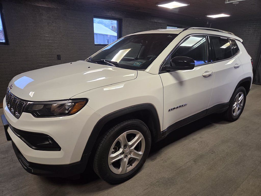 2023 JEEP Compass