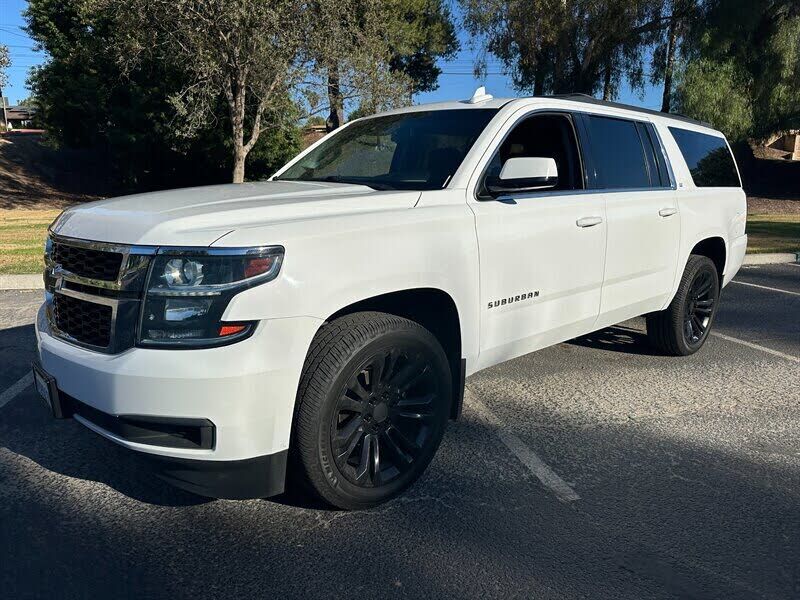 2019 CHEVROLET Suburban