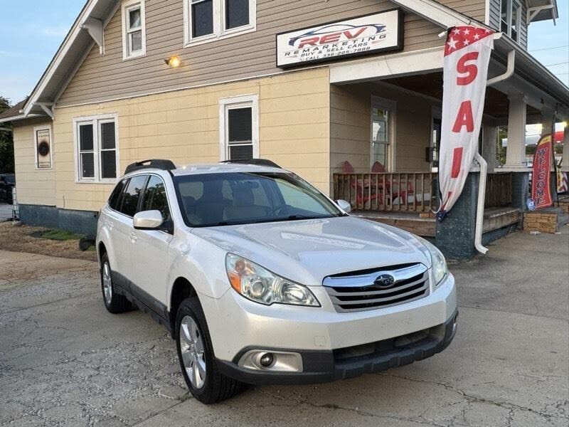 2010 SUBARU Outback