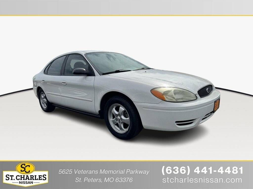 2004 FORD Taurus