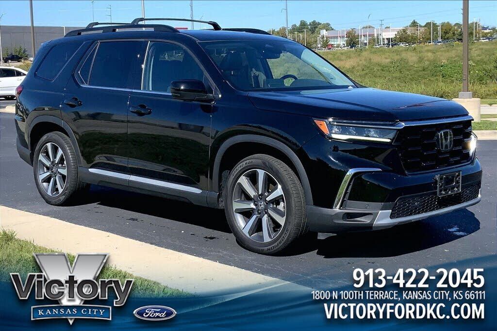 2023 HONDA Pilot