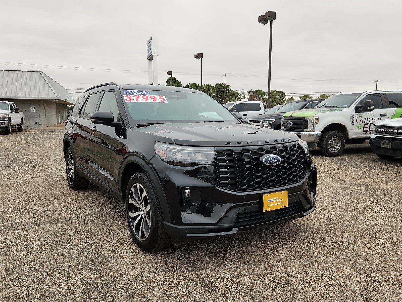 2025 FORD Explorer