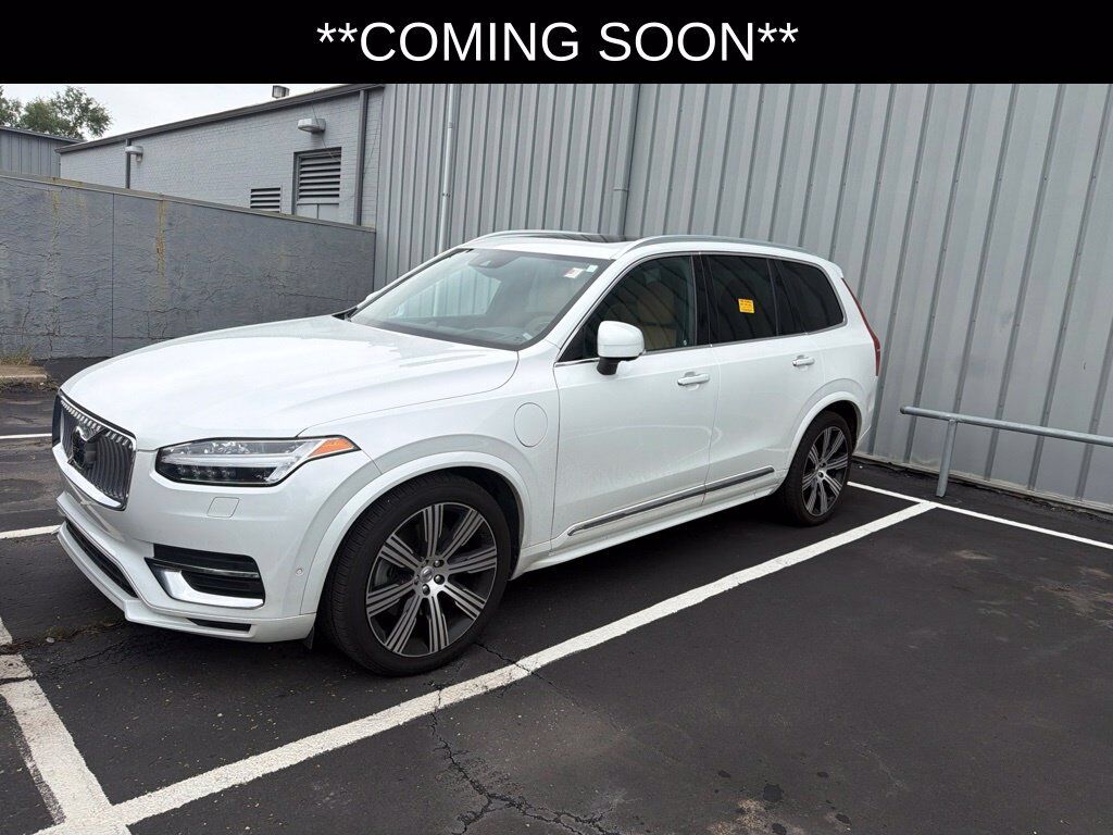 2020 VOLVO XC90