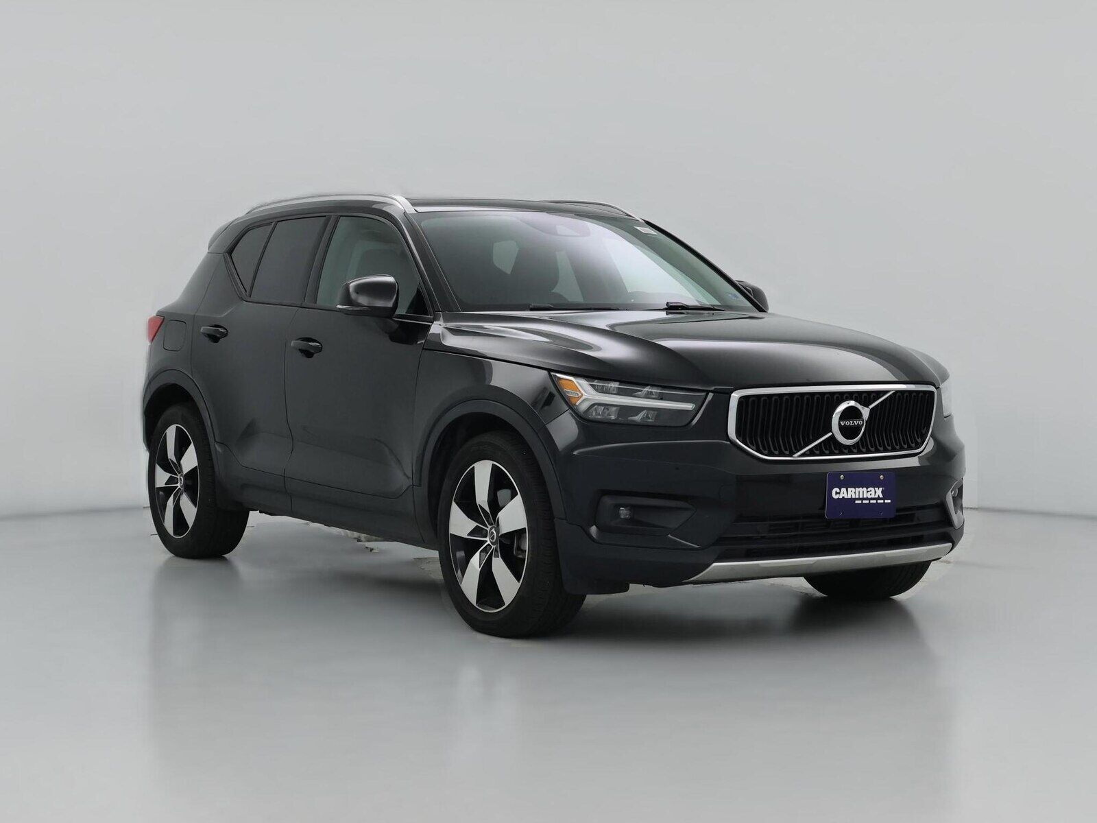 2021 VOLVO XC40