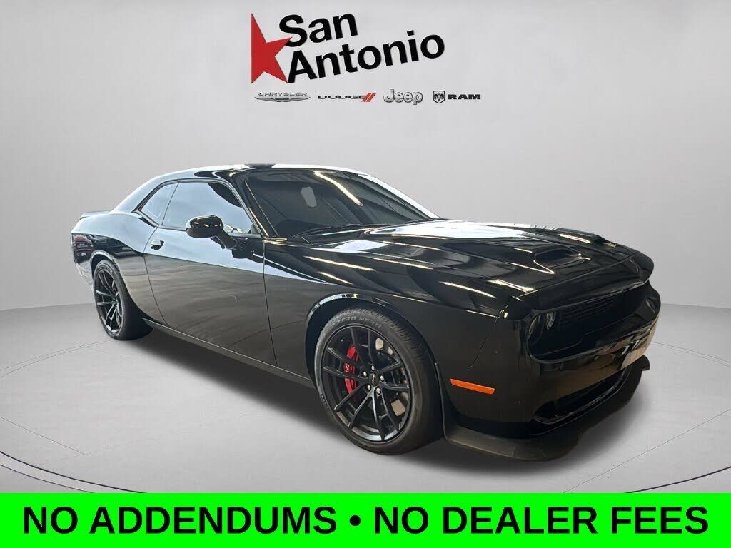 2023 DODGE Challenger