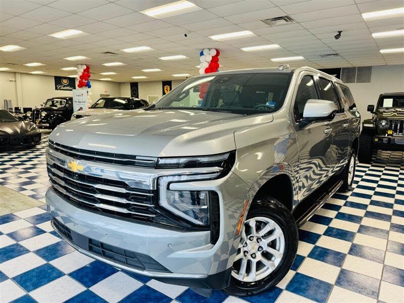 2025 CHEVROLET Suburban