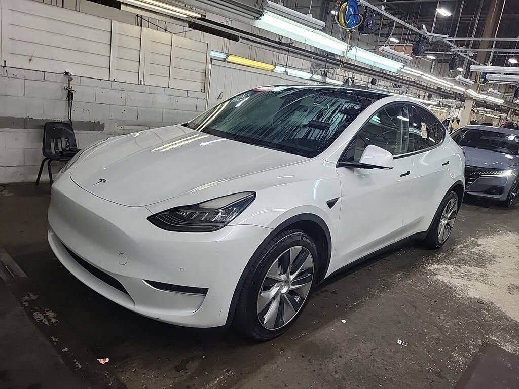 2021 TESLA Model Y
