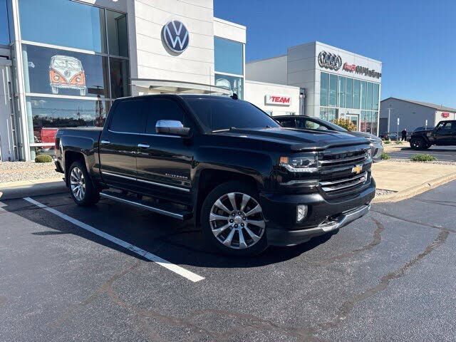 2017 CHEVROLET Silverado