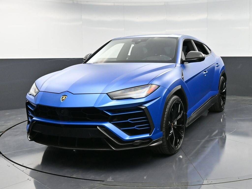 2021 LAMBORGHINI URUS