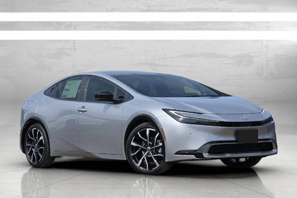 2026 TOYOTA Prius