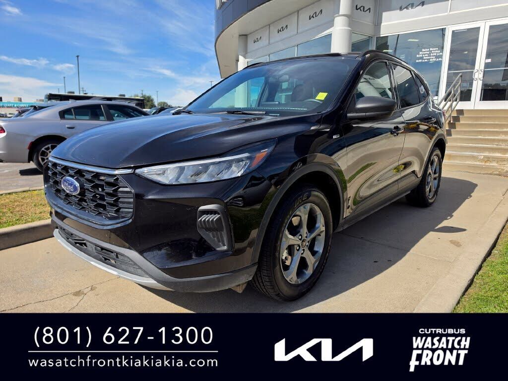 2025 FORD Escape