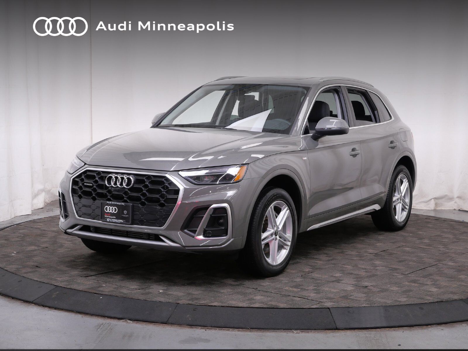 2024 AUDI Q5 e