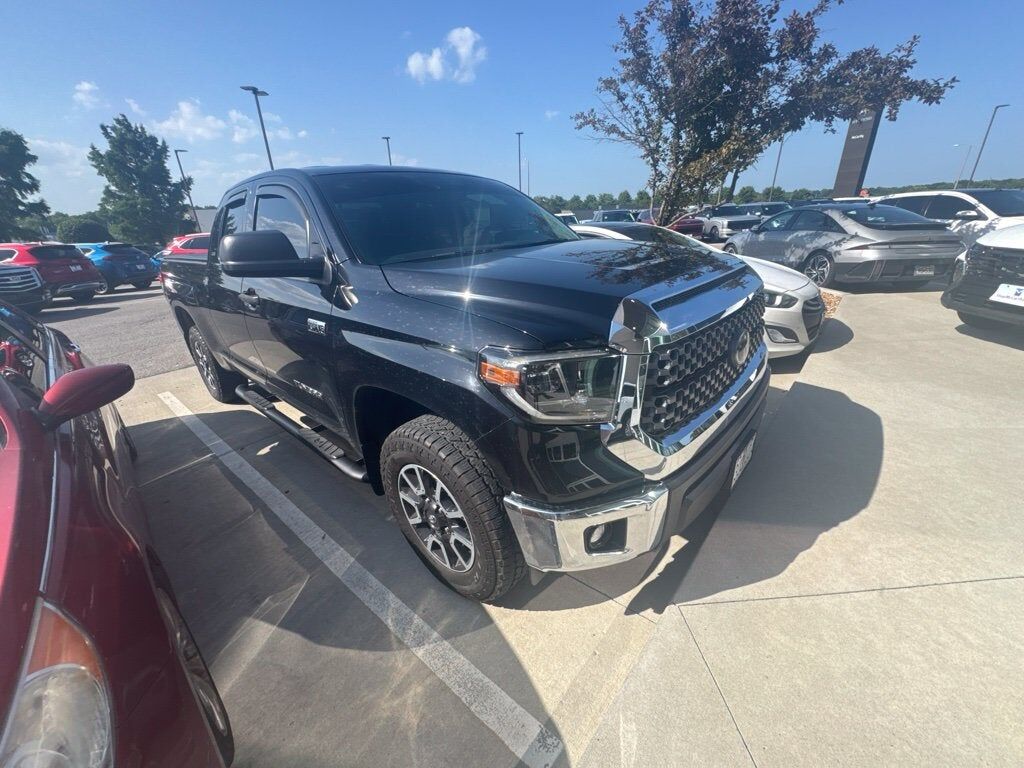 2020 TOYOTA Tundra