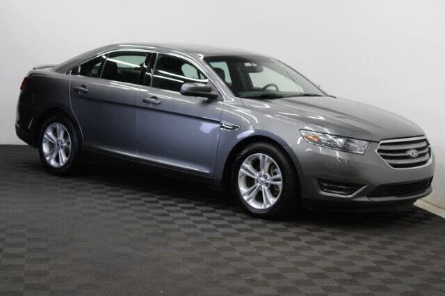 2013 FORD Taurus