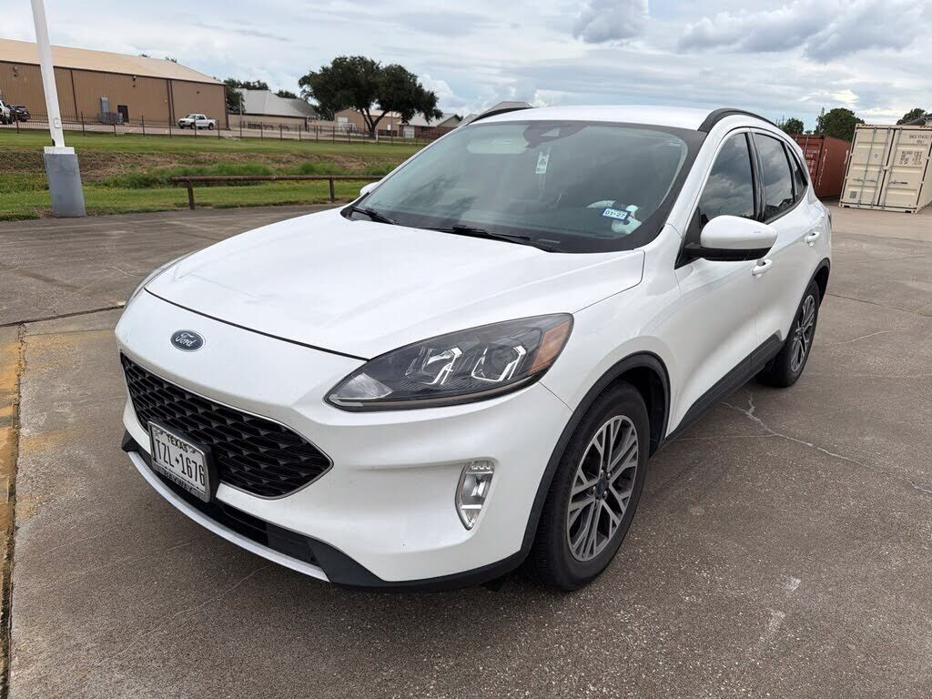 2020 FORD Escape