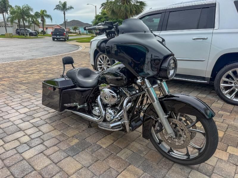 2013 HARLEY DAVIDSON Street Glide