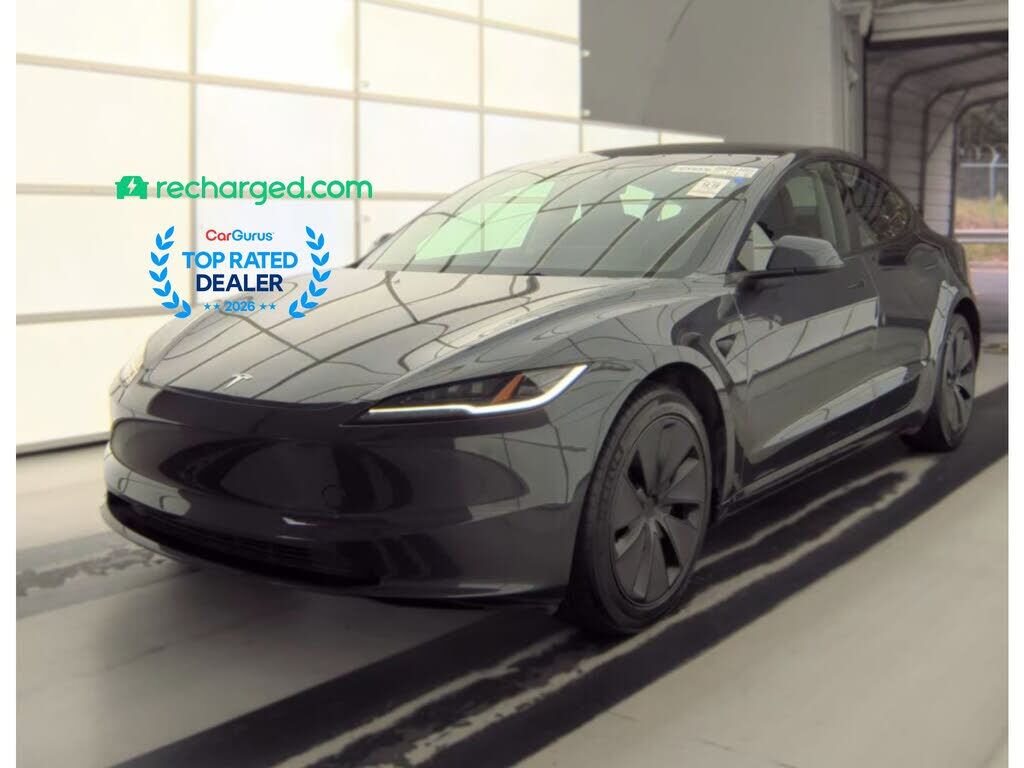 2025 TESLA Model 3