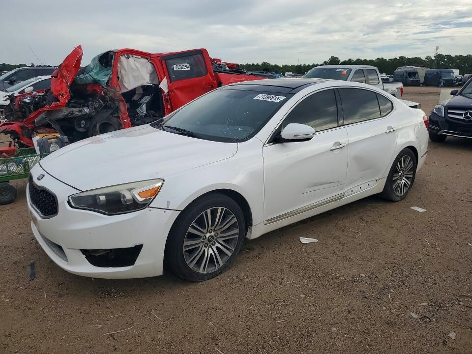 2015 KIA Cadenza