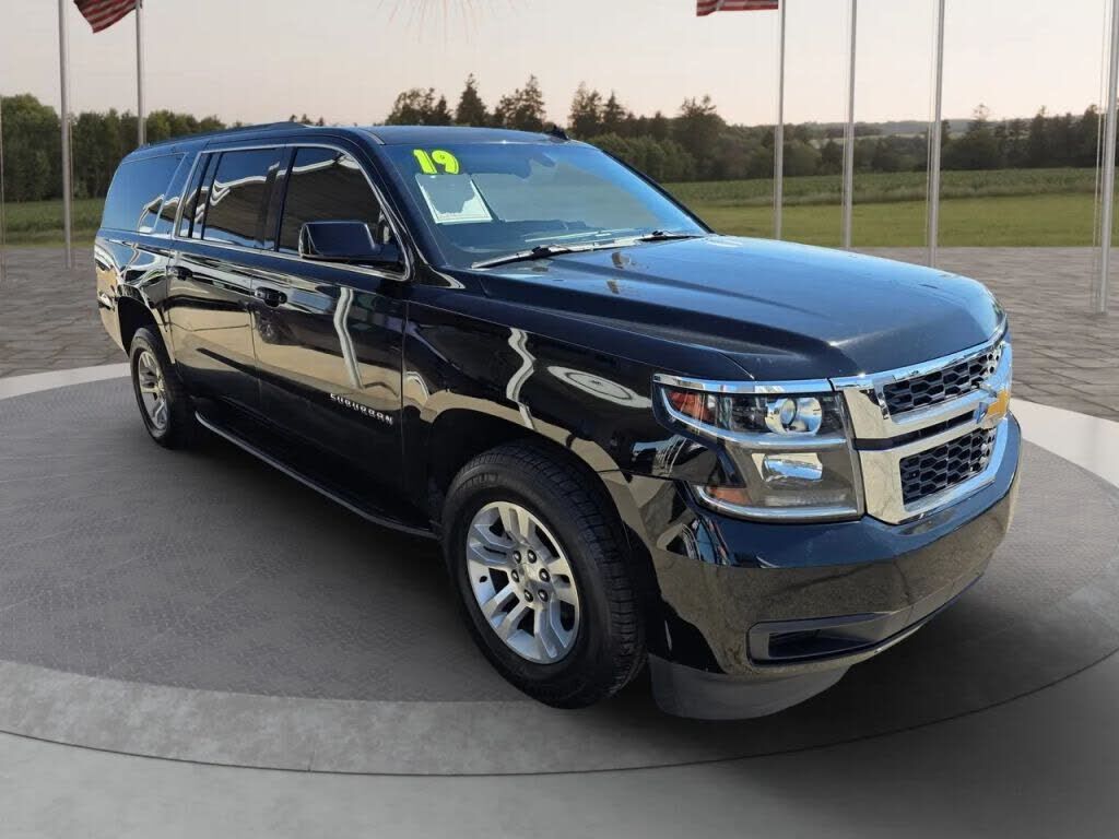 2019 CHEVROLET Suburban