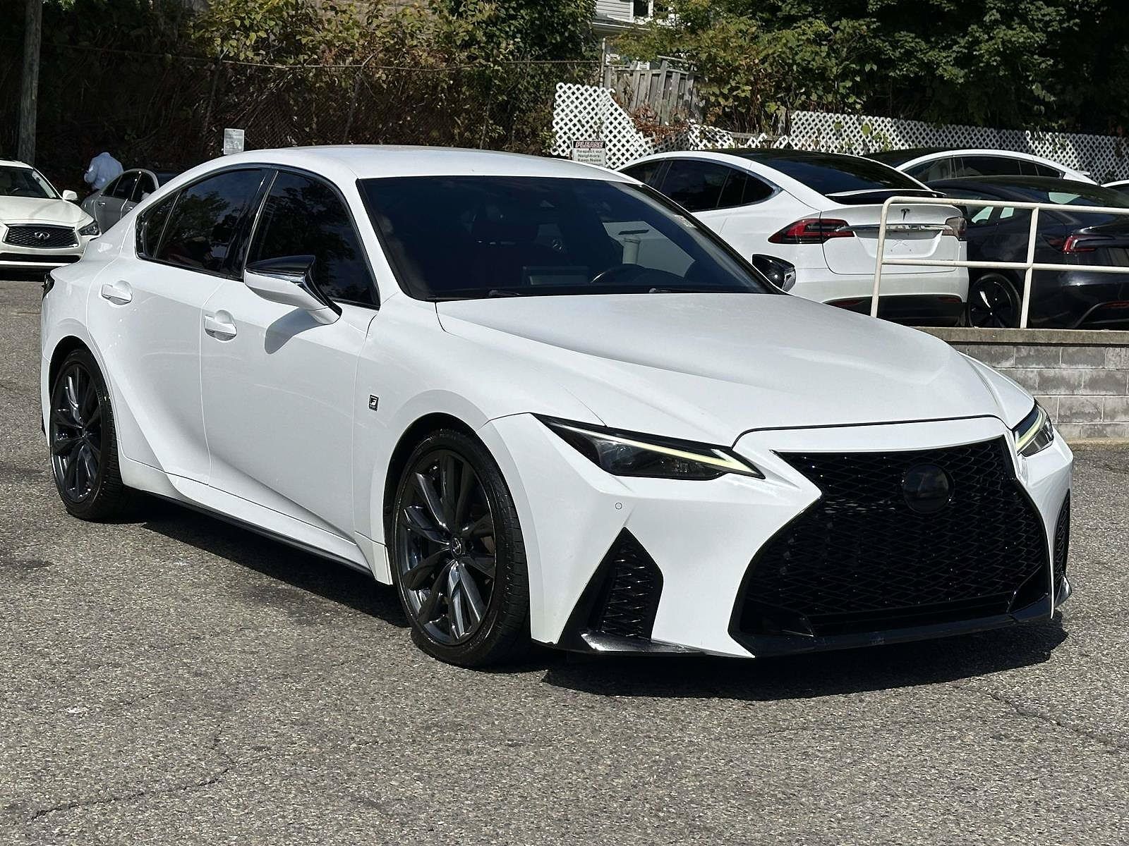 2021 LEXUS IS