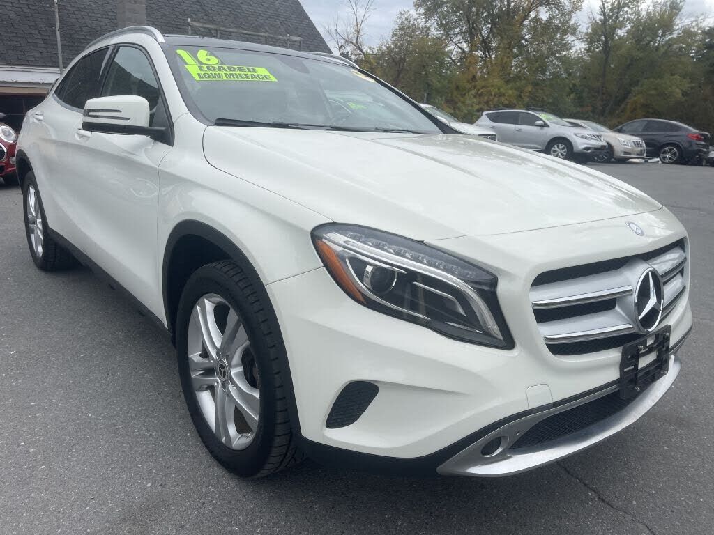 2016 MERCEDES-BENZ GLA-Class