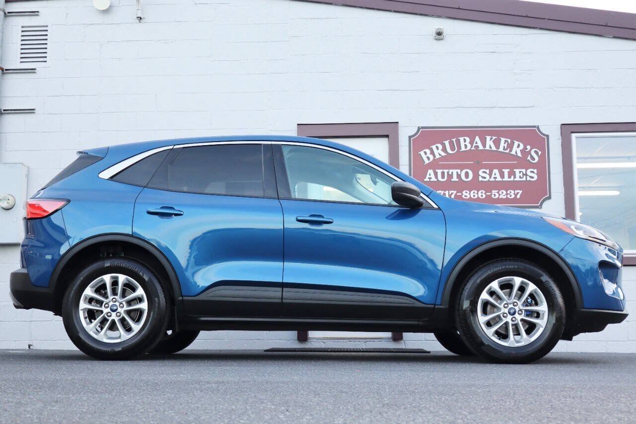 2022 FORD Escape