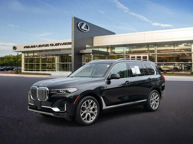 2022 BMW X7