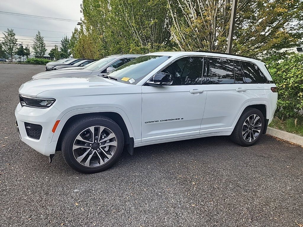 2025 JEEP Grand Cherokee