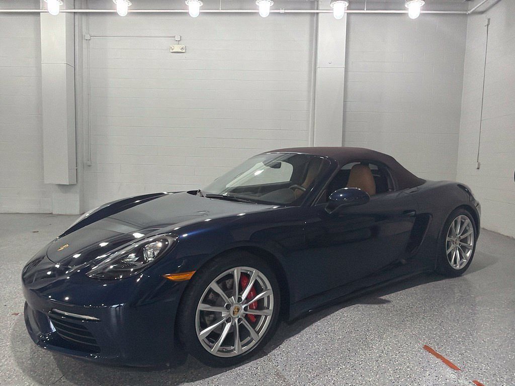 2019 PORSCHE 718
