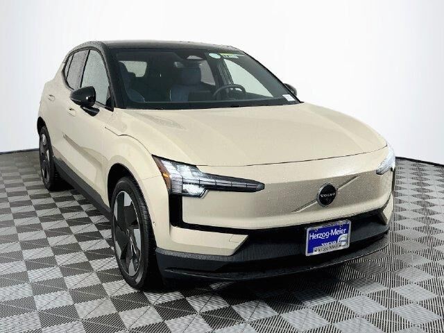 2026 VOLVO EX30