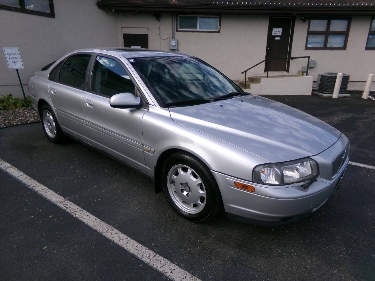 2002 VOLVO S80