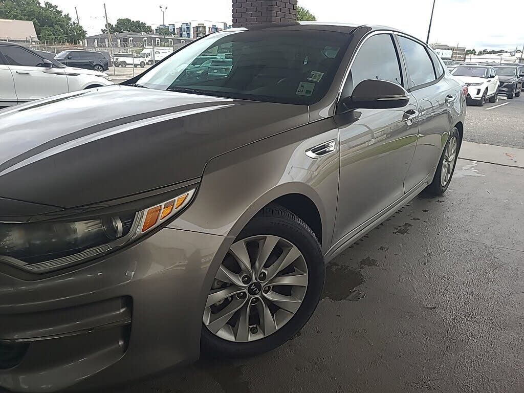 2017 KIA Optima