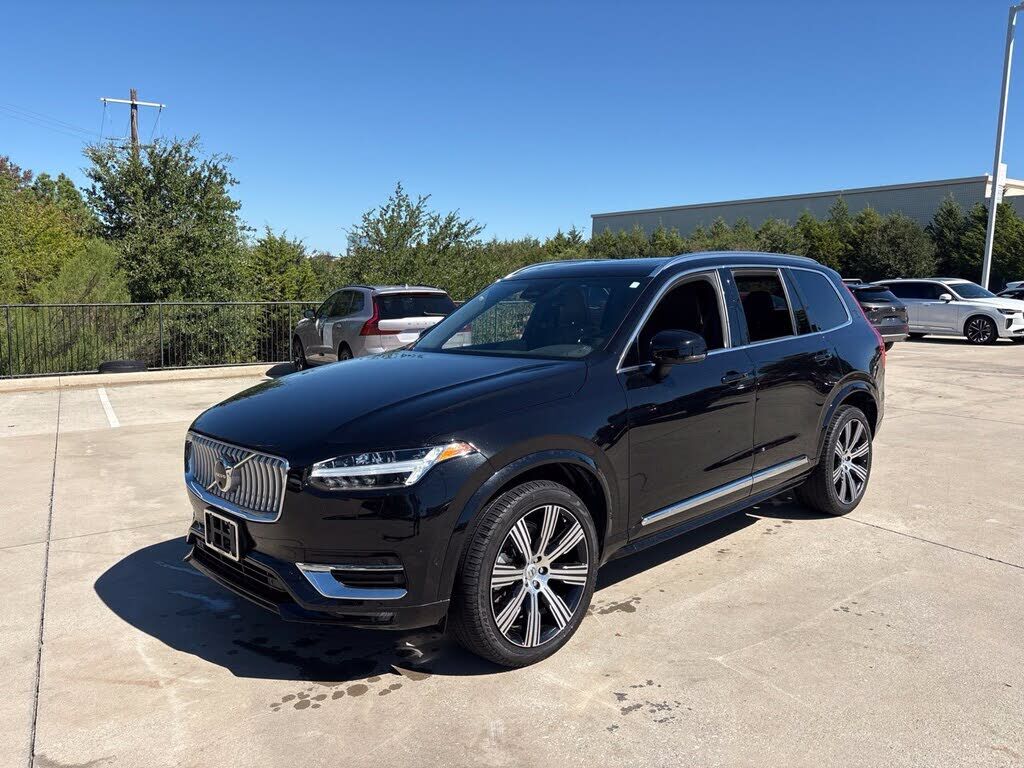 2024 VOLVO XC90