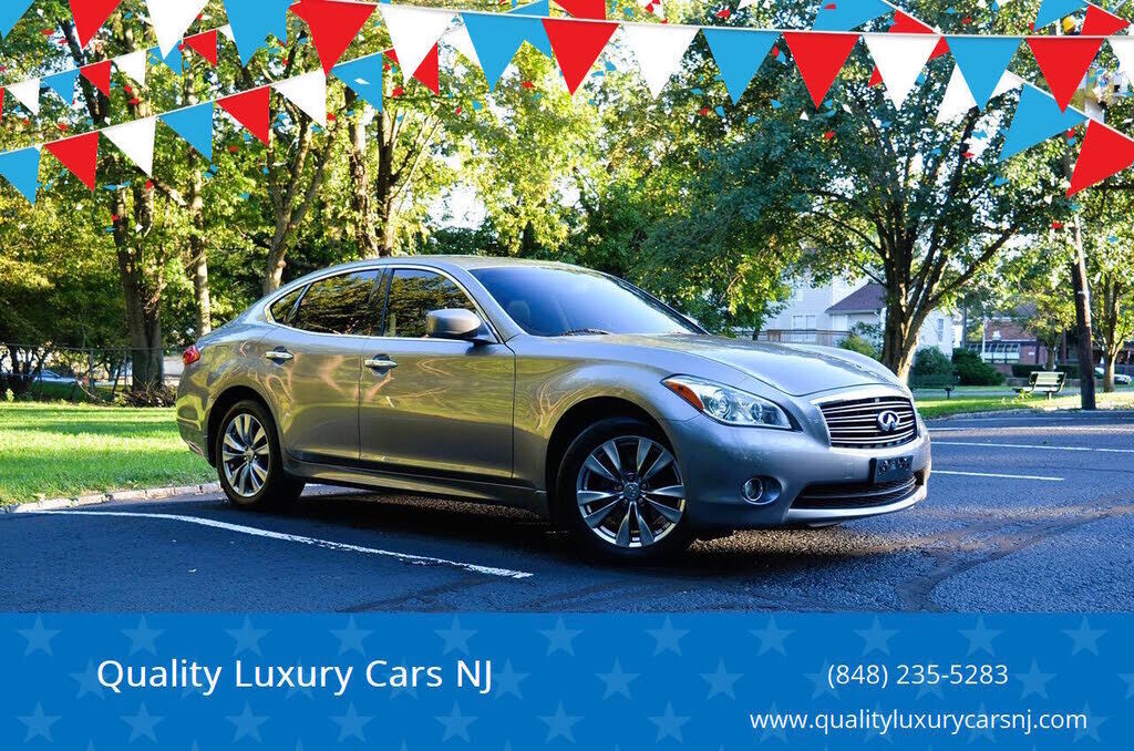 2012 INFINITI M37