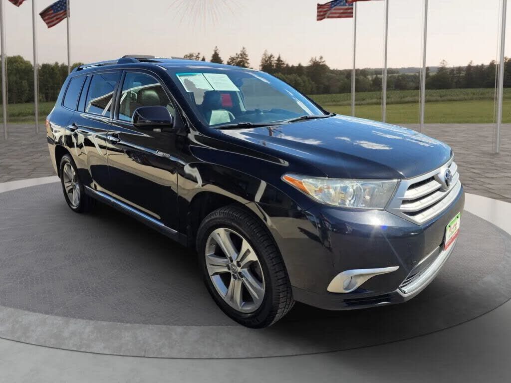 2011 TOYOTA Highlander